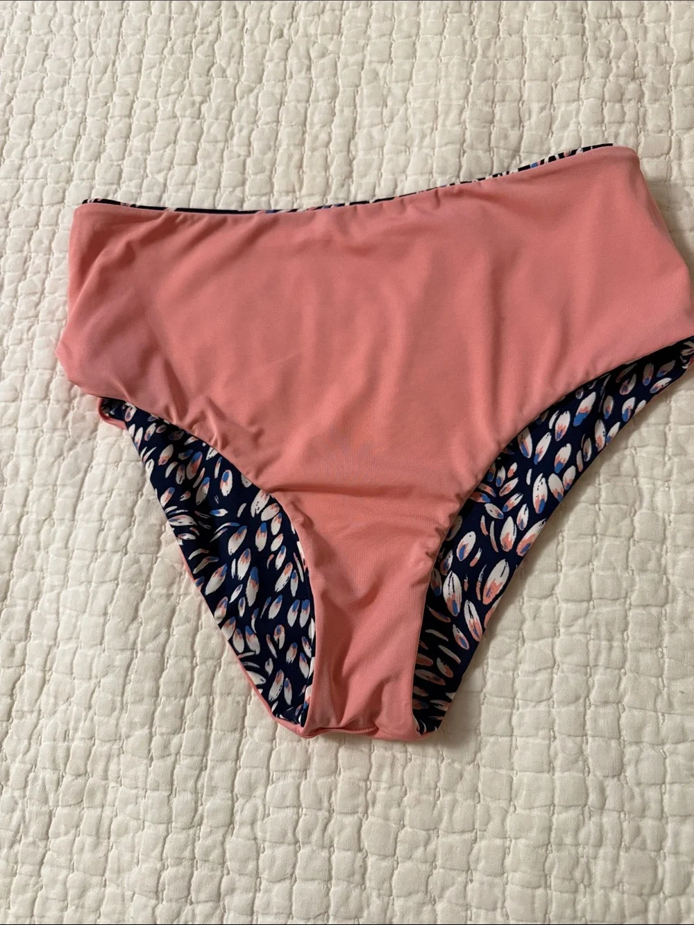 Carve Designs Reversible High-Waist Bikini Bottoms in Navy and Peach - Picture 3 of 5